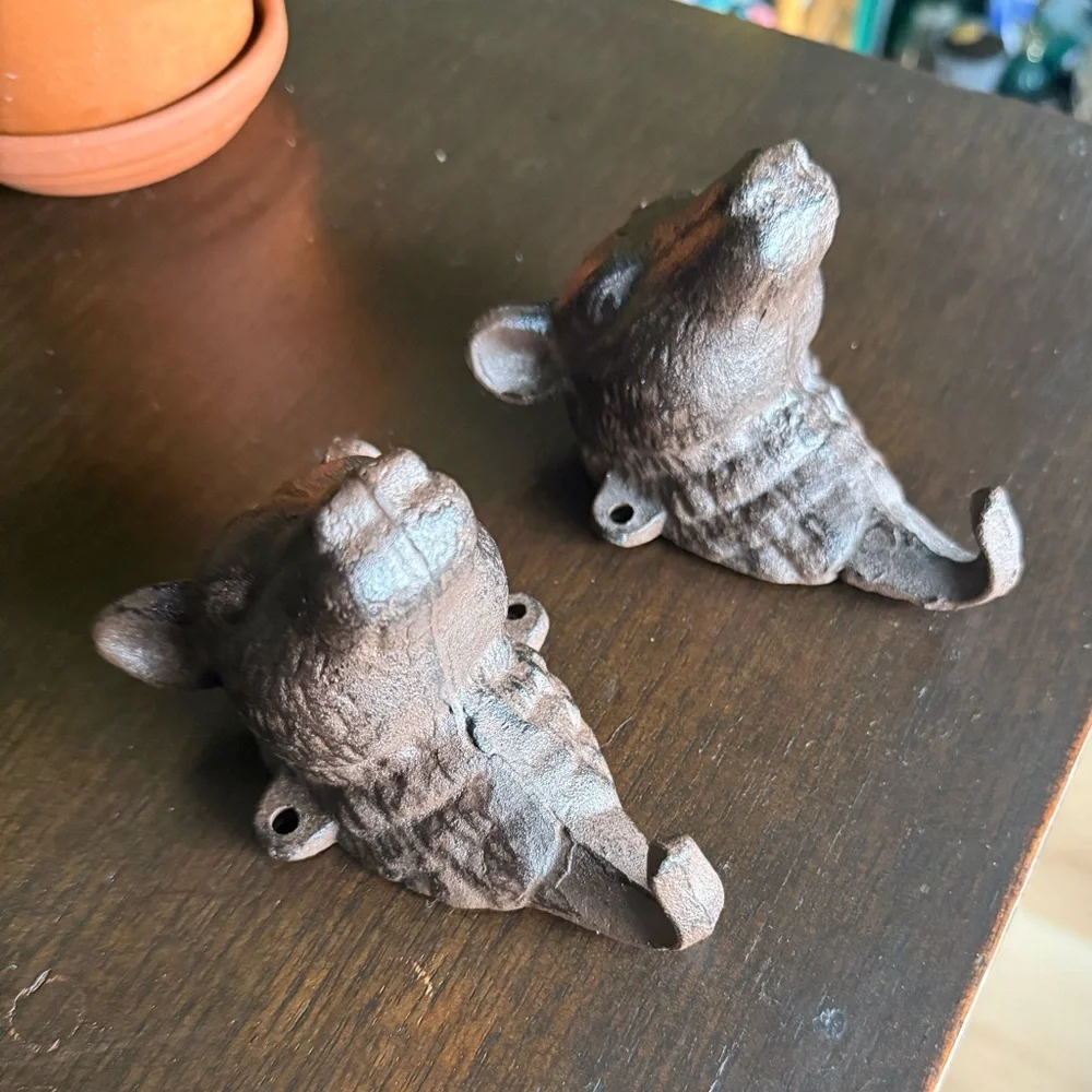 Set of Vintage Cast Iron Bear Wall Hooks